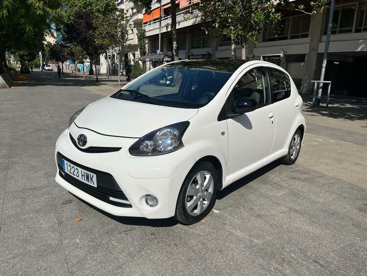 Toyota Aygo City foto miniatura